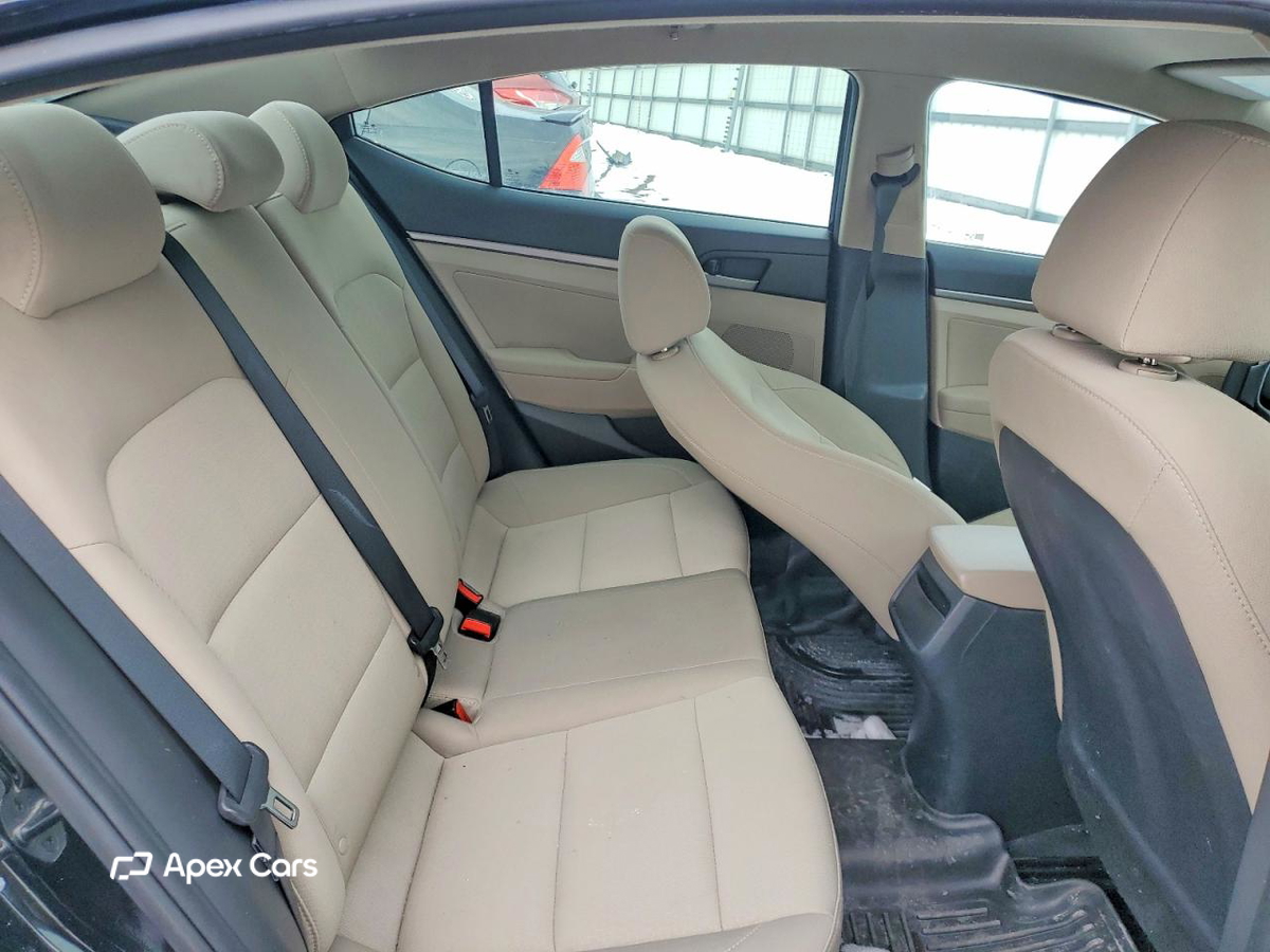 Hyundai Elantra 2017