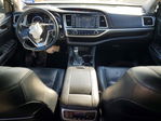 Toyota Highlander 2017