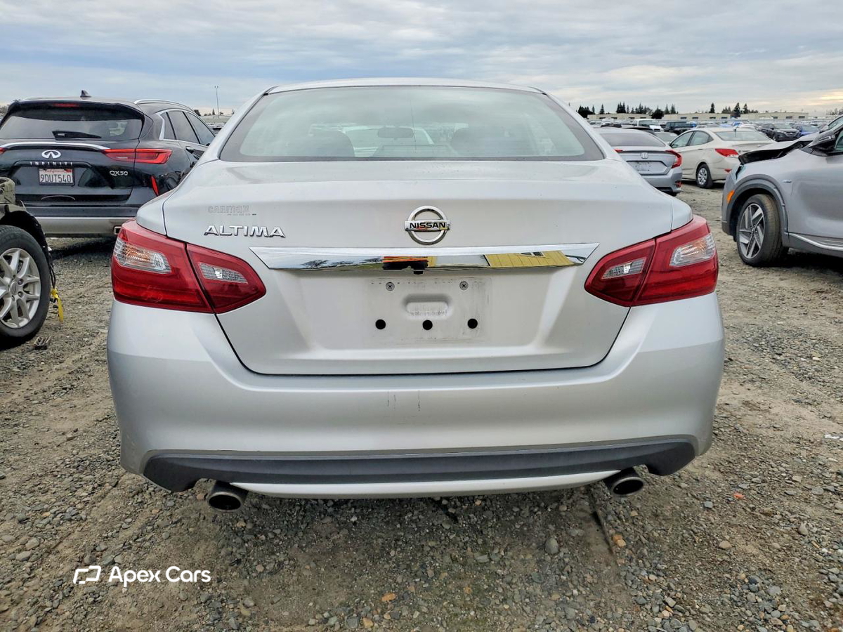 Nissan Altima 2018