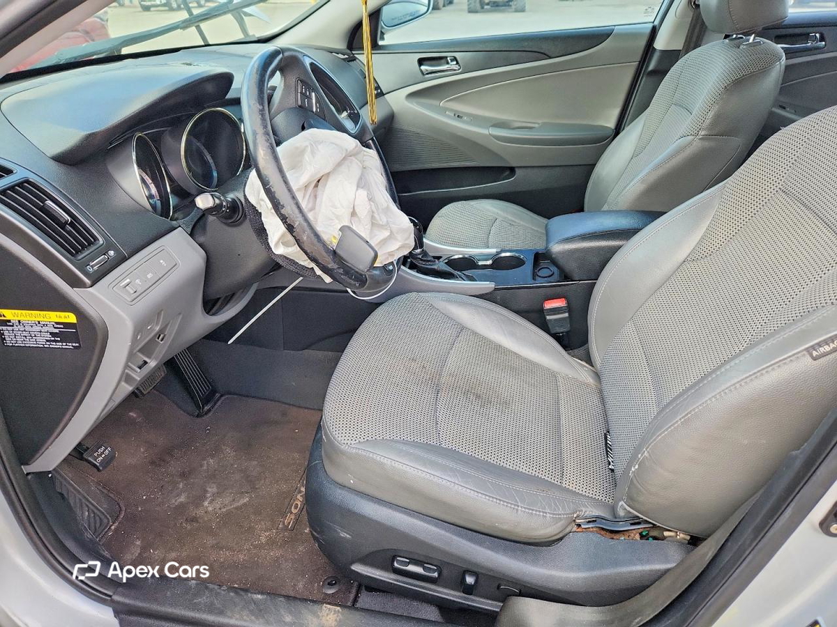 Hyundai Sonata 2011
