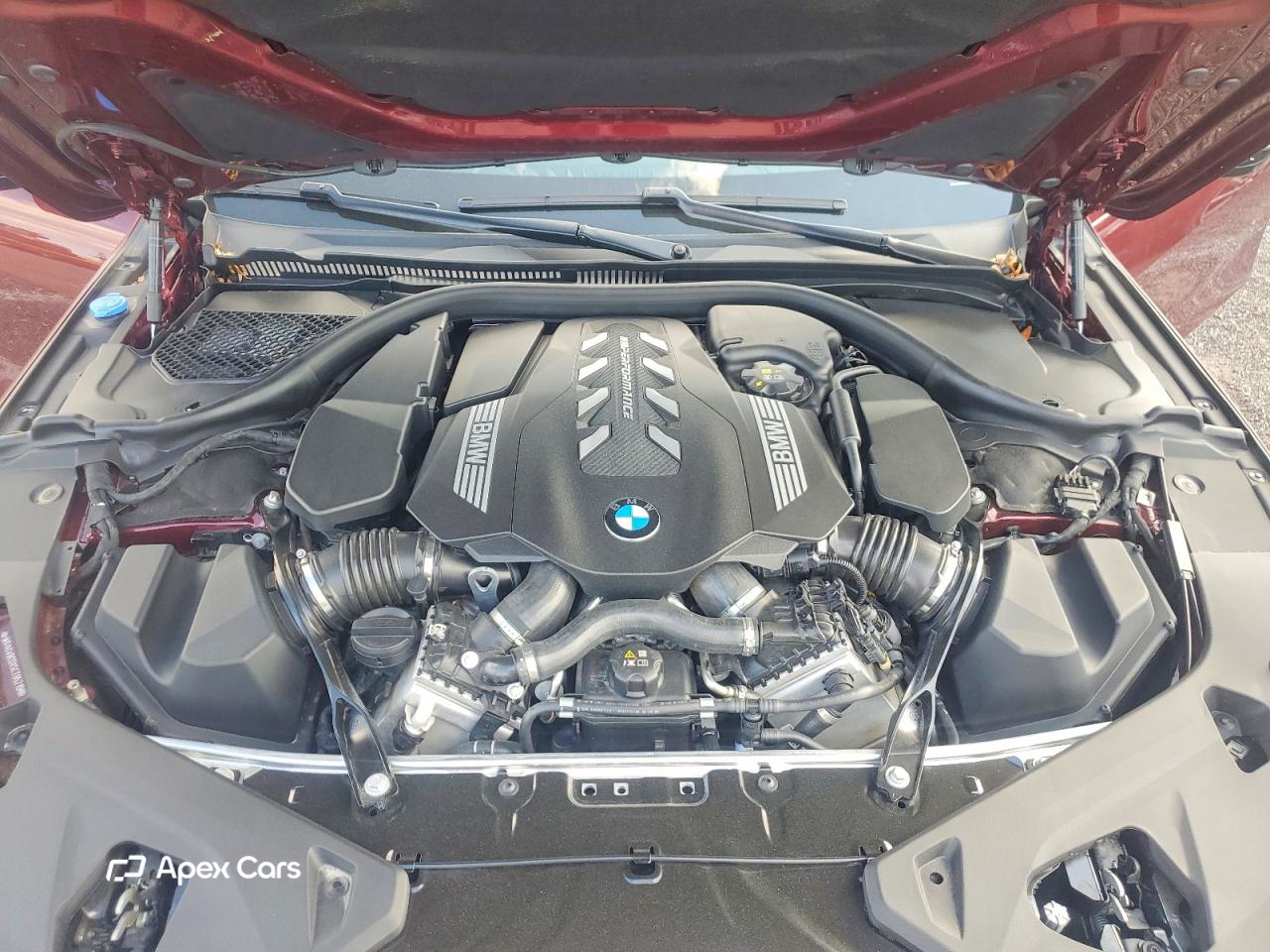 BMW M8 2025