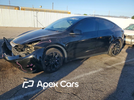 Tesla Model Y 2020 - Image 1 of 15