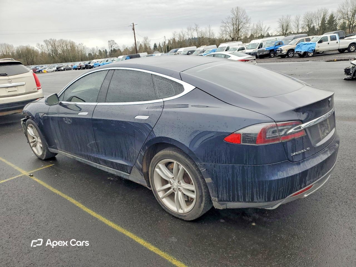 Tesla Model S 2013