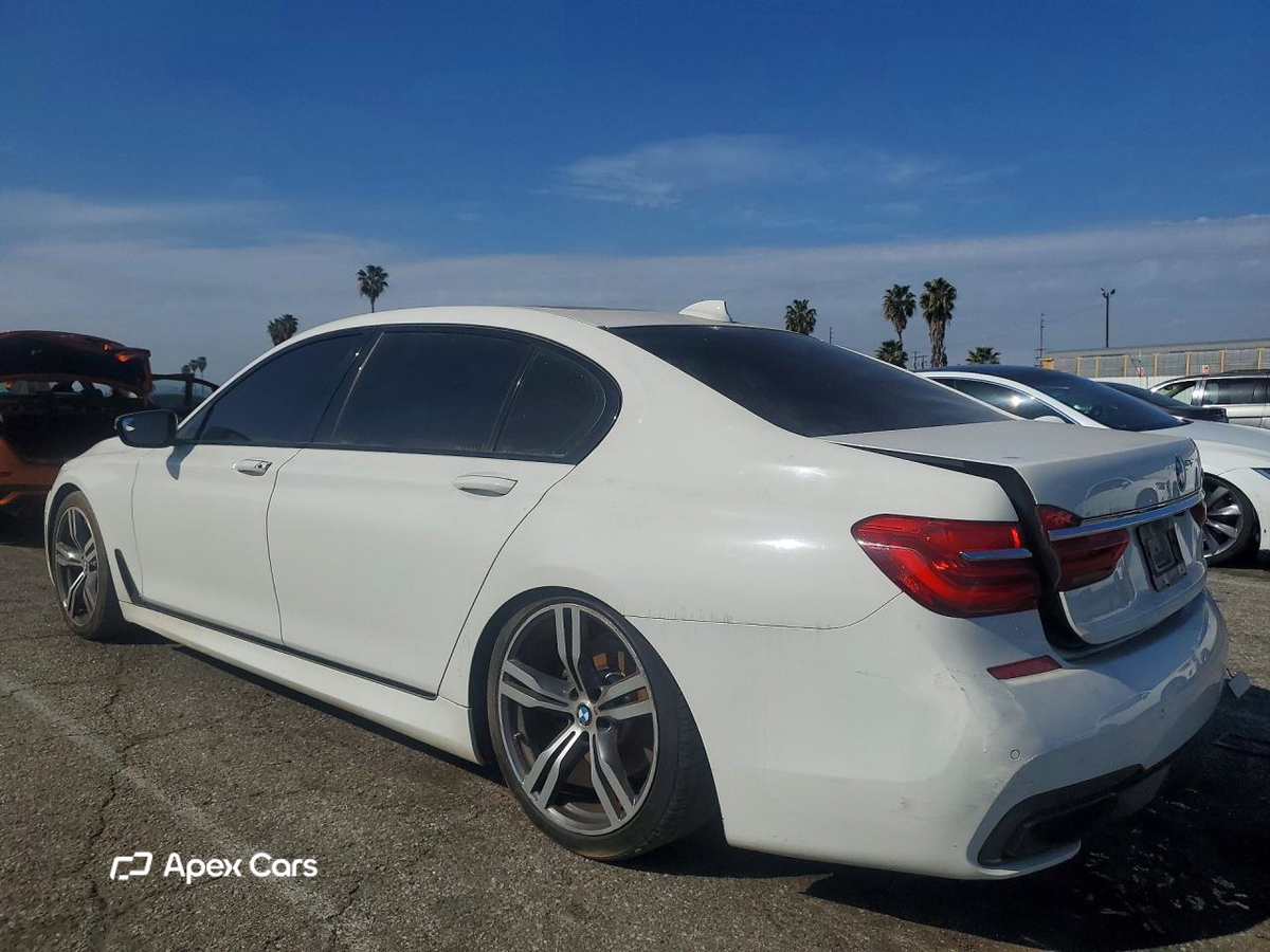BMW Series 7 2016