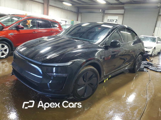 Tesla Model Y 2026 - Image 1 of 14