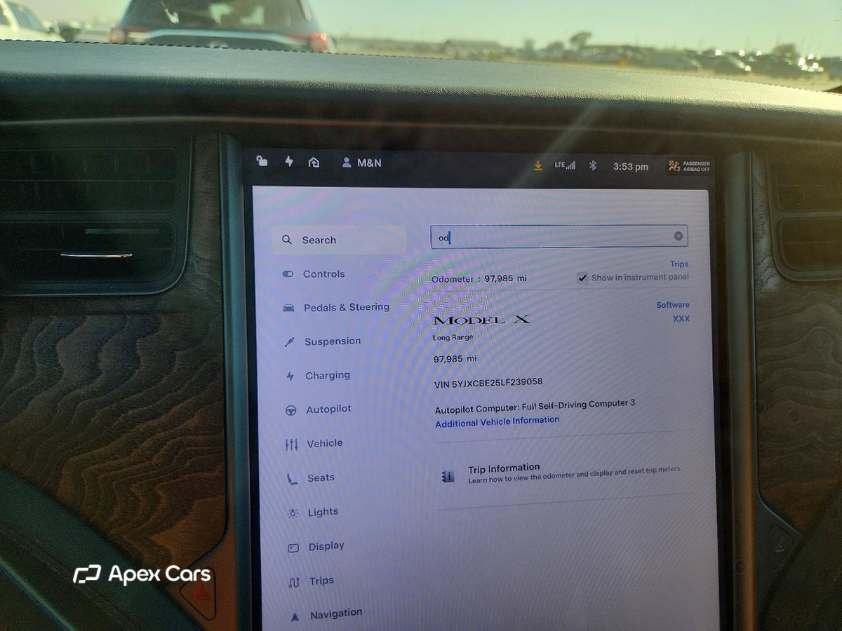 Tesla Model X 2020
