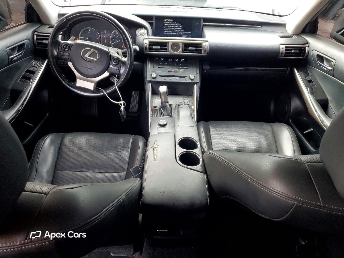 Lexus IS 2016