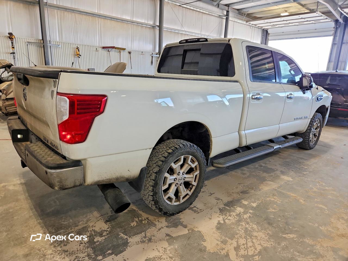 Nissan Titan 2017