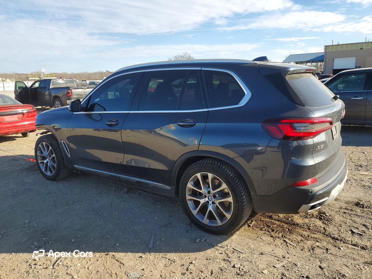 BMW X5 2021