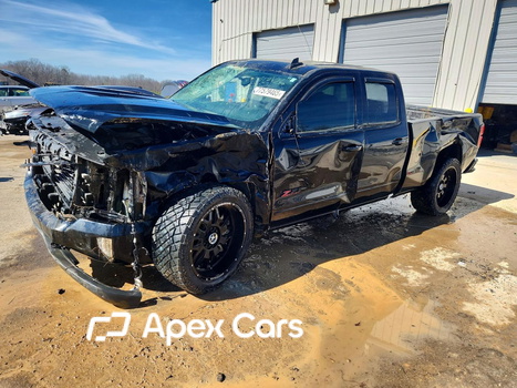 Chevrolet Silverado 2017 - Image 1 of 13