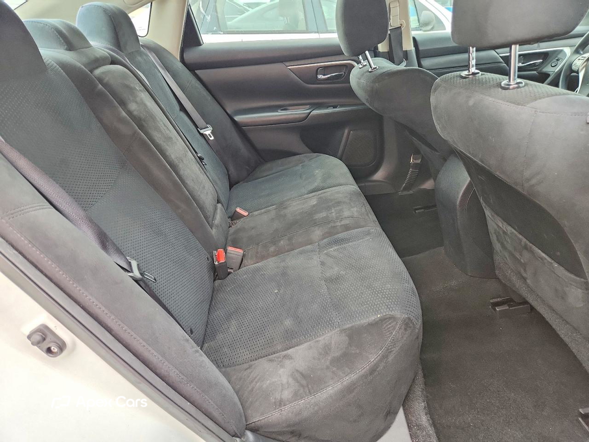 Nissan Altima 2015
