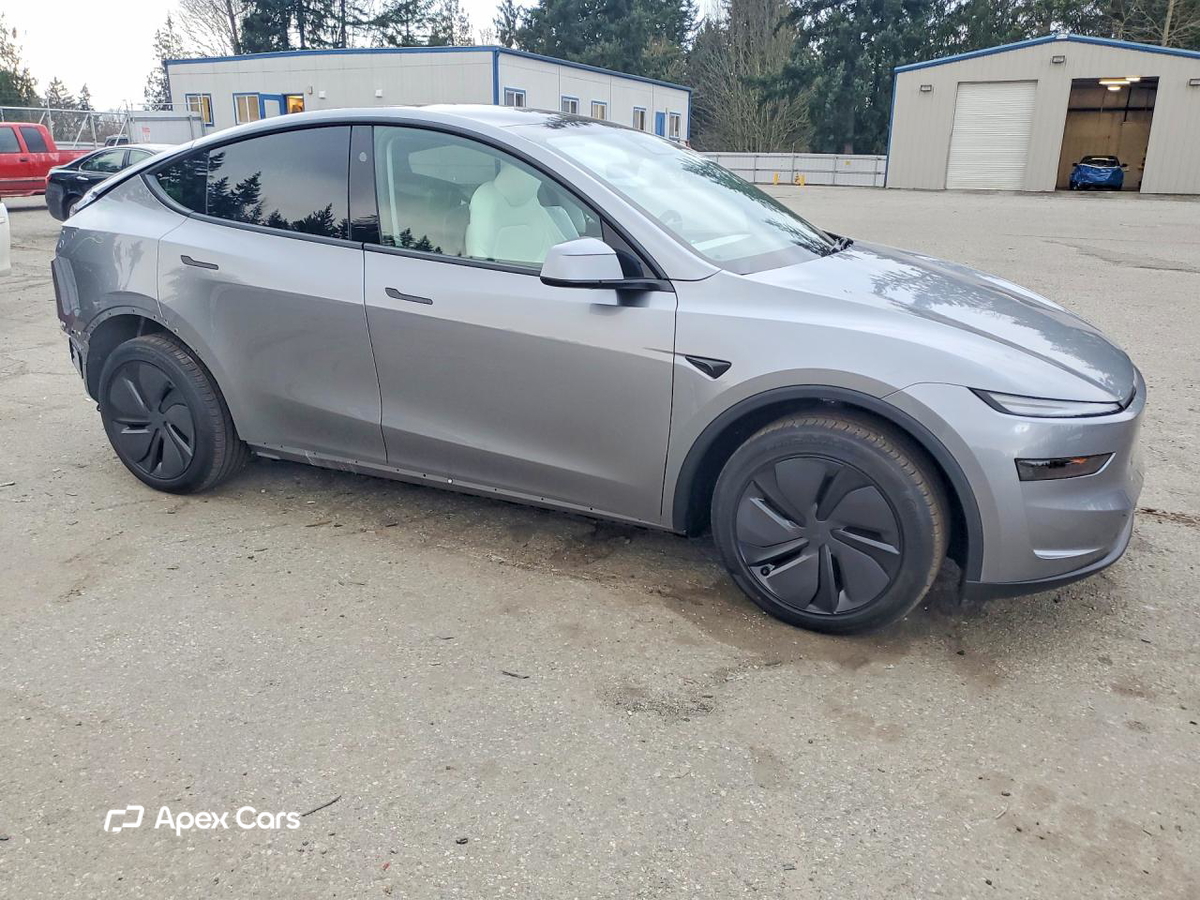 Tesla Model Y 2026