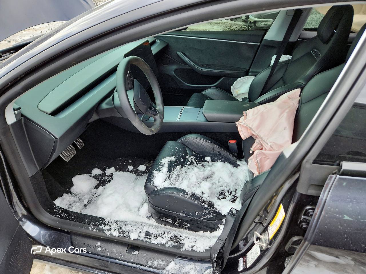 Tesla Model 3 2024