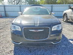 Chrysler 300 2019