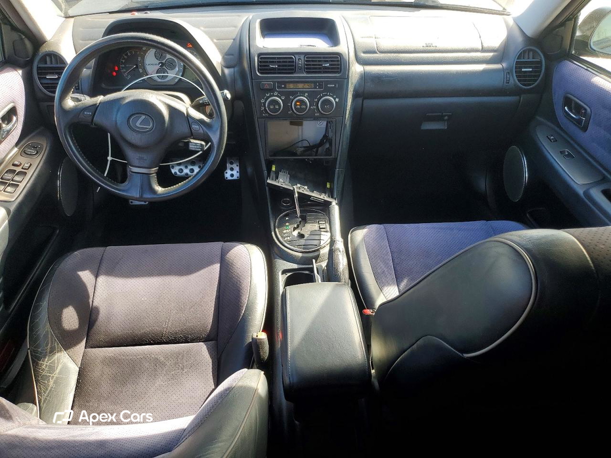 Lexus IS 2002