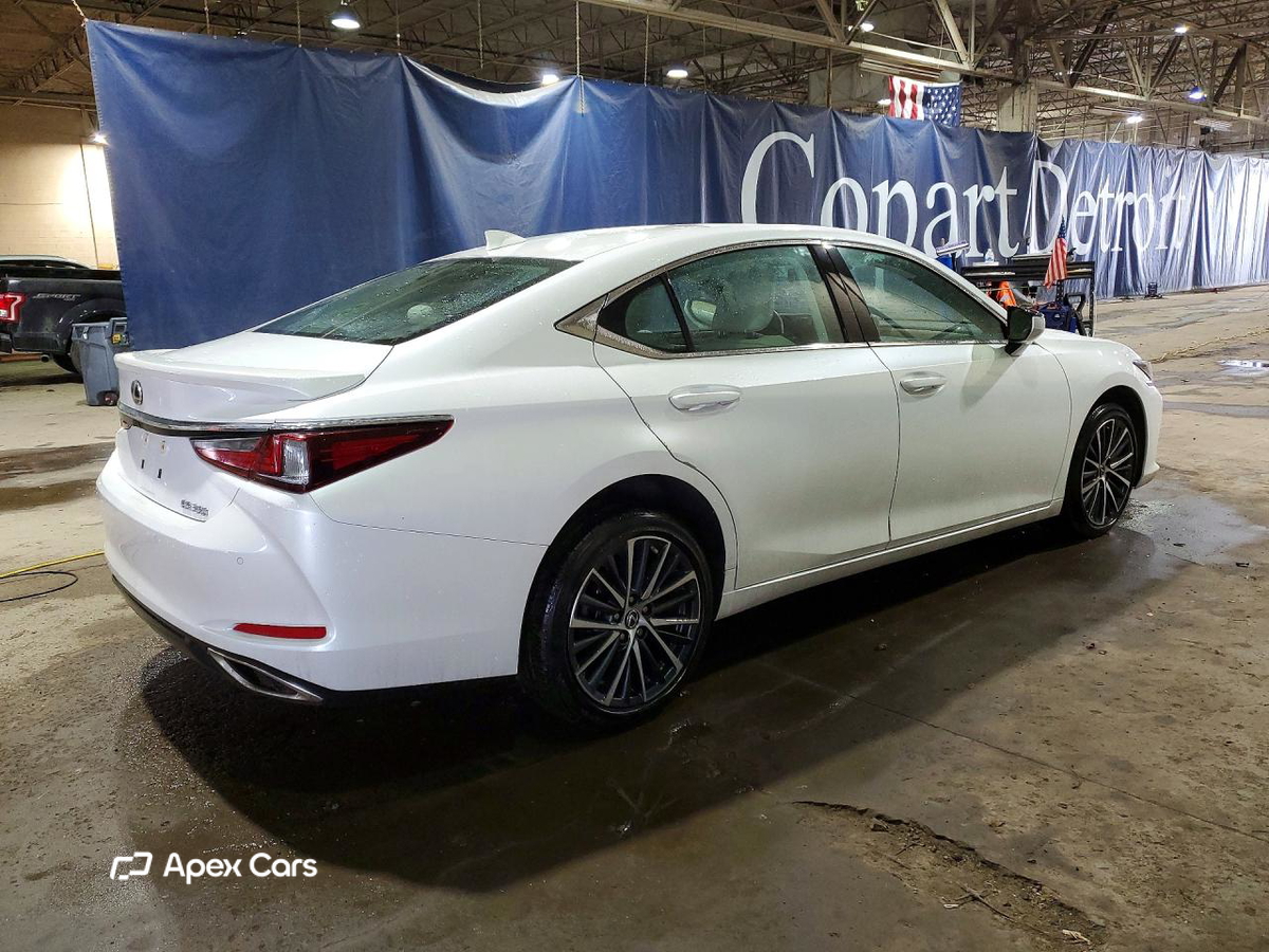 Lexus ES 2024