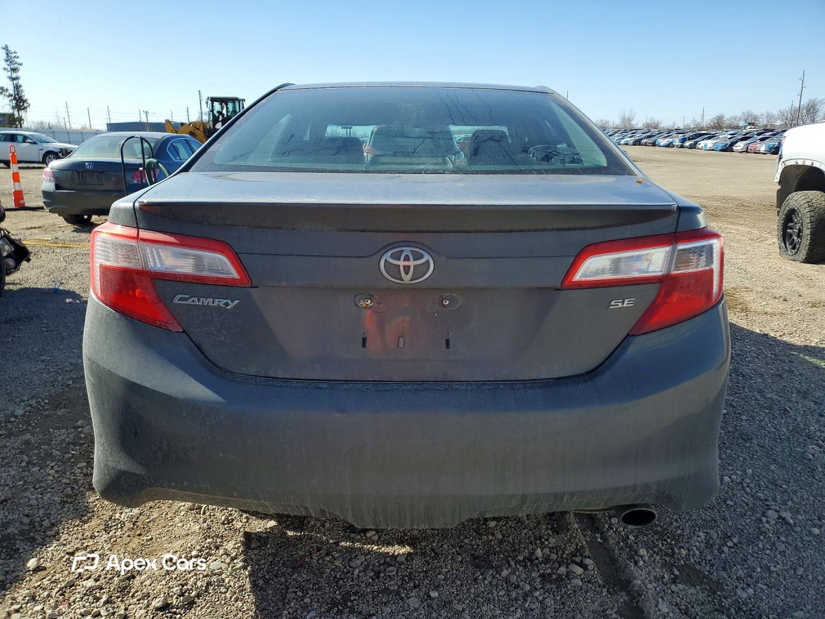 Toyota Camry 2012
