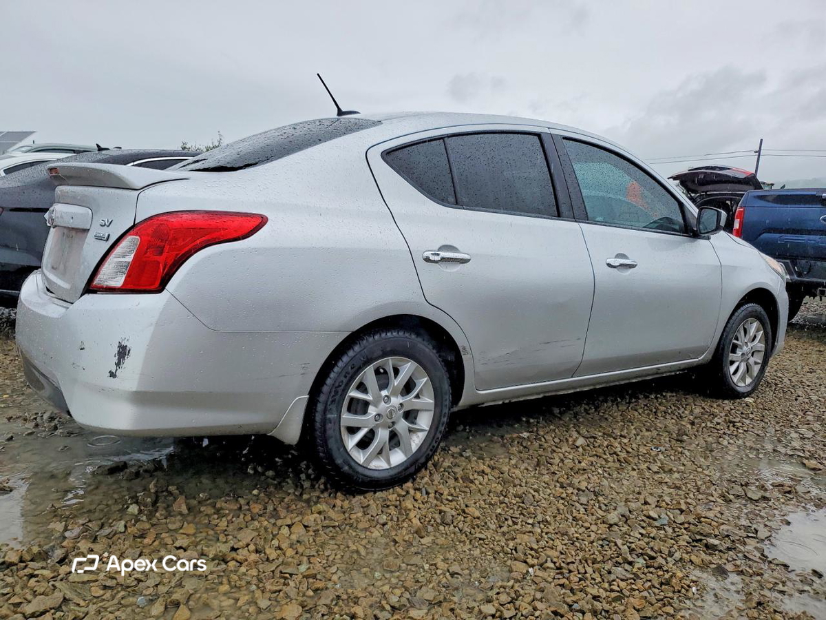 Nissan Versa 2018
