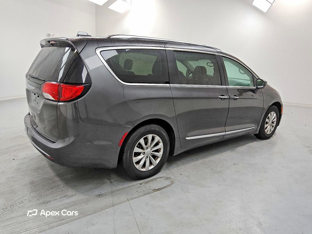 Chrysler Pacifica 2018
