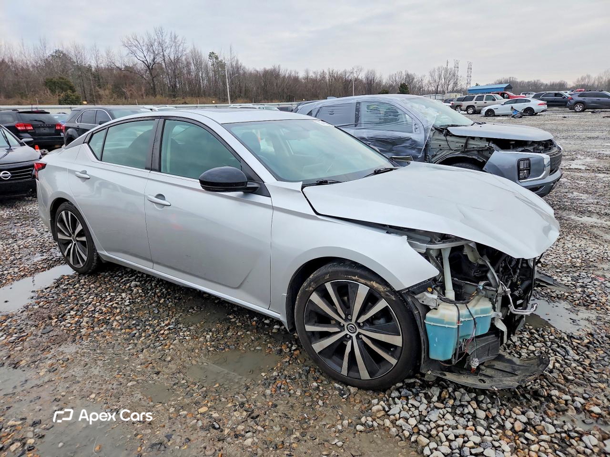Nissan Altima 2019