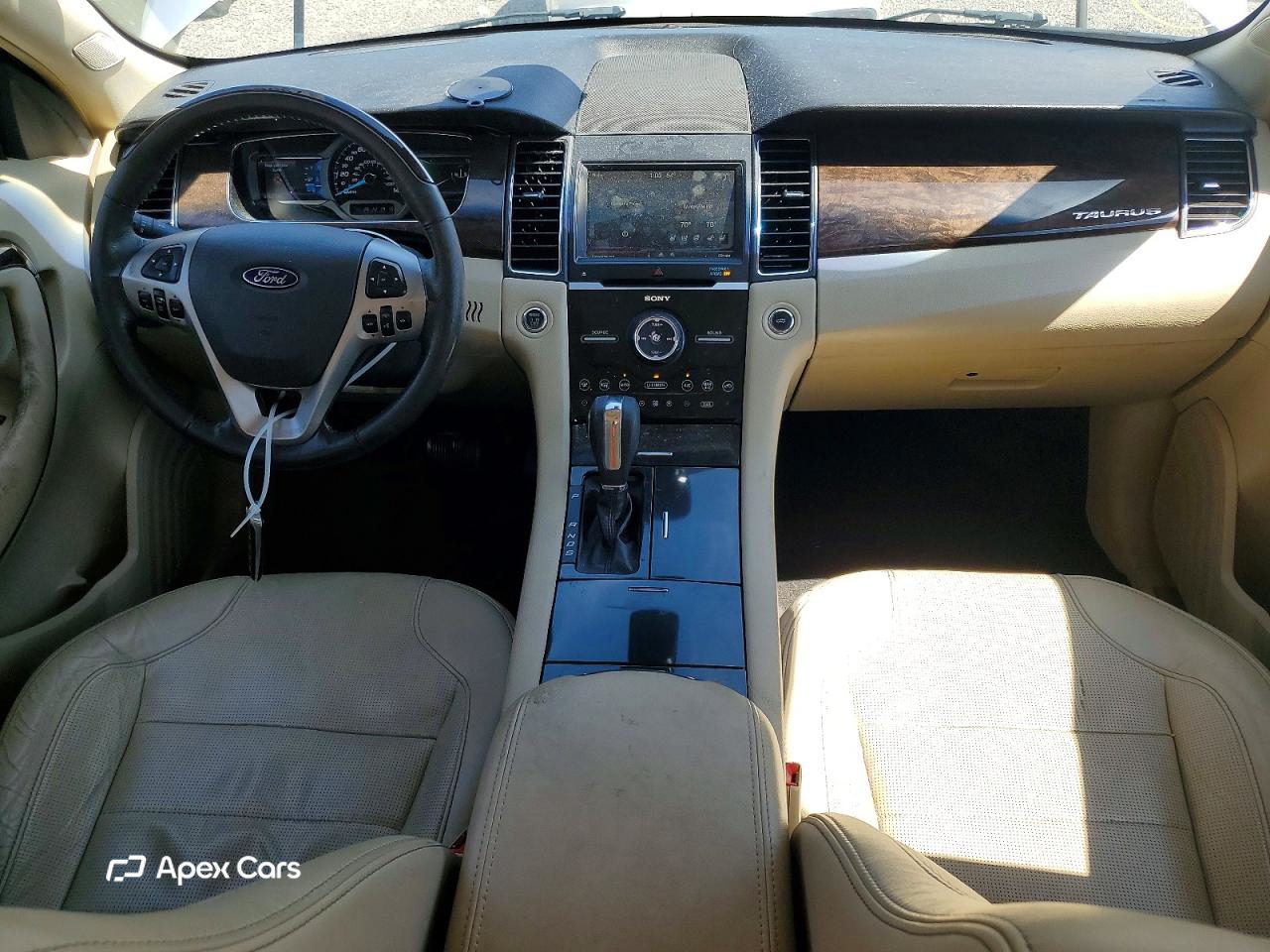 Ford Taurus 2015