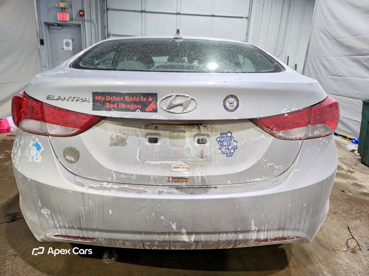 Hyundai Elantra 2011