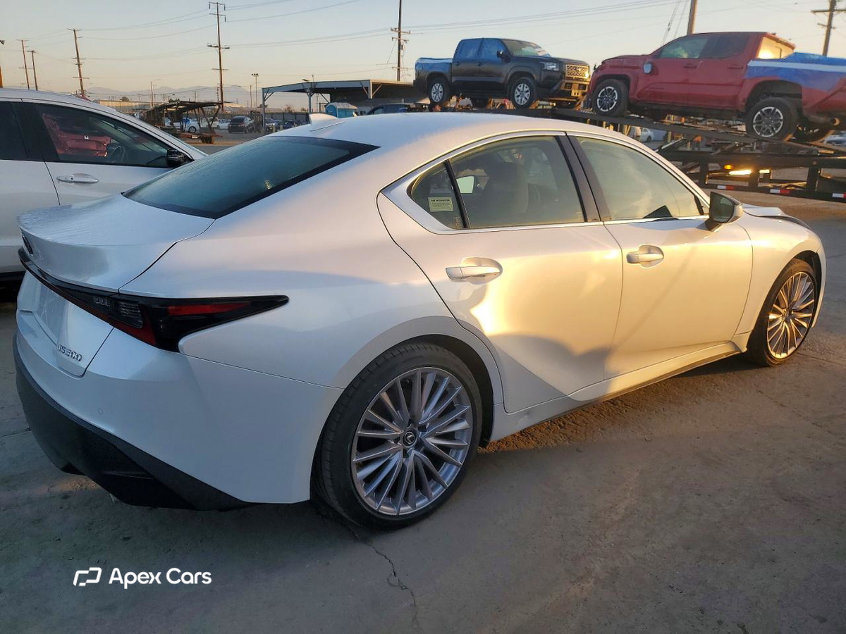 Lexus IS 2023