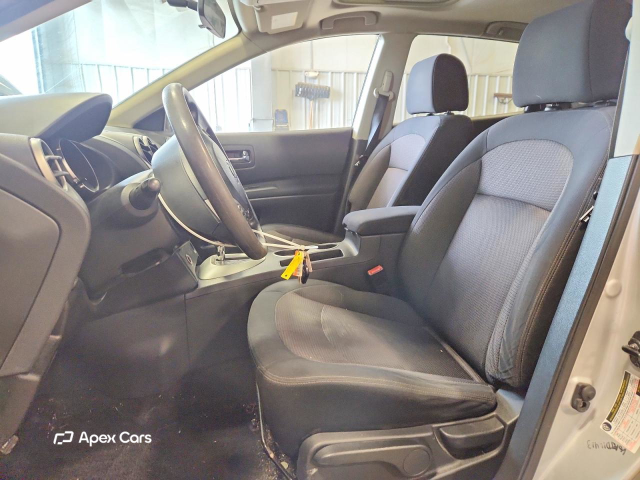 Nissan Rogue 2010
