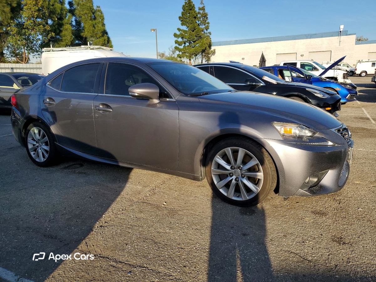 Lexus IS 2016