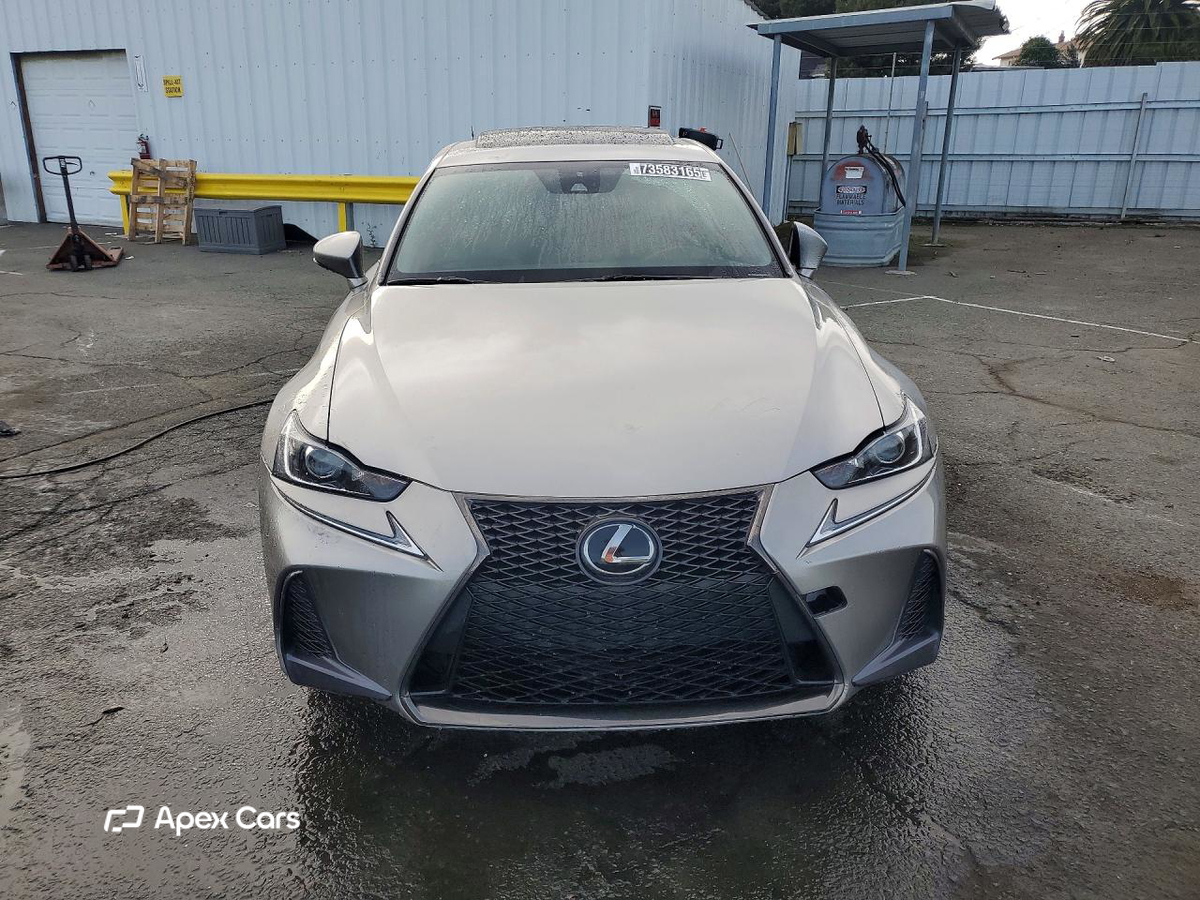 Lexus IS 2017