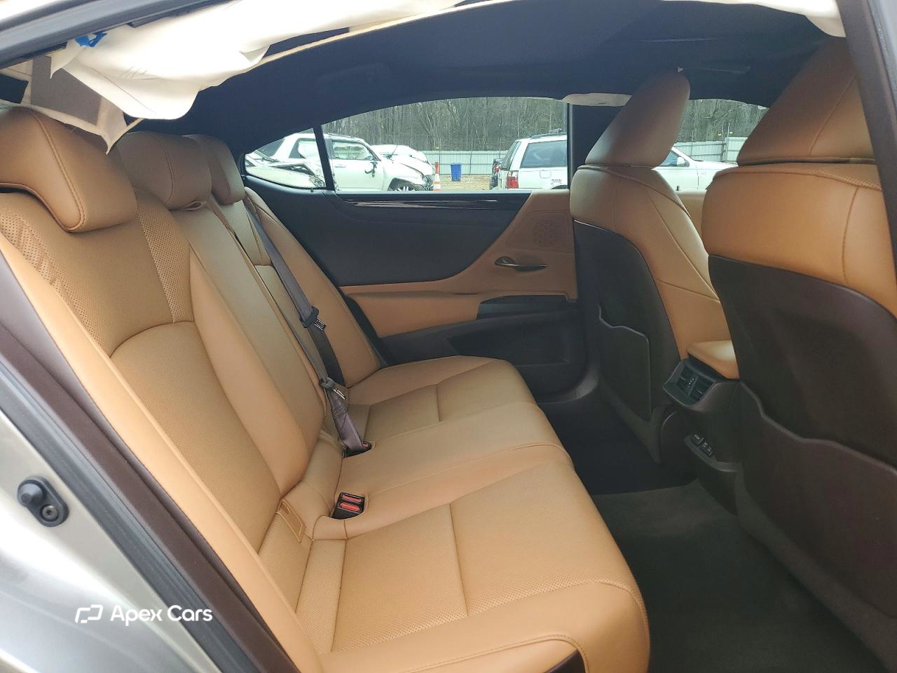 Lexus ES 2020