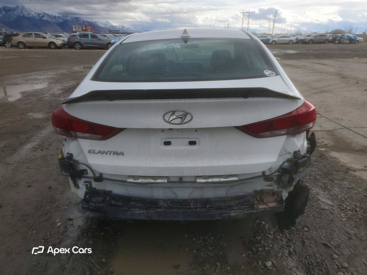 Hyundai Elantra 2018