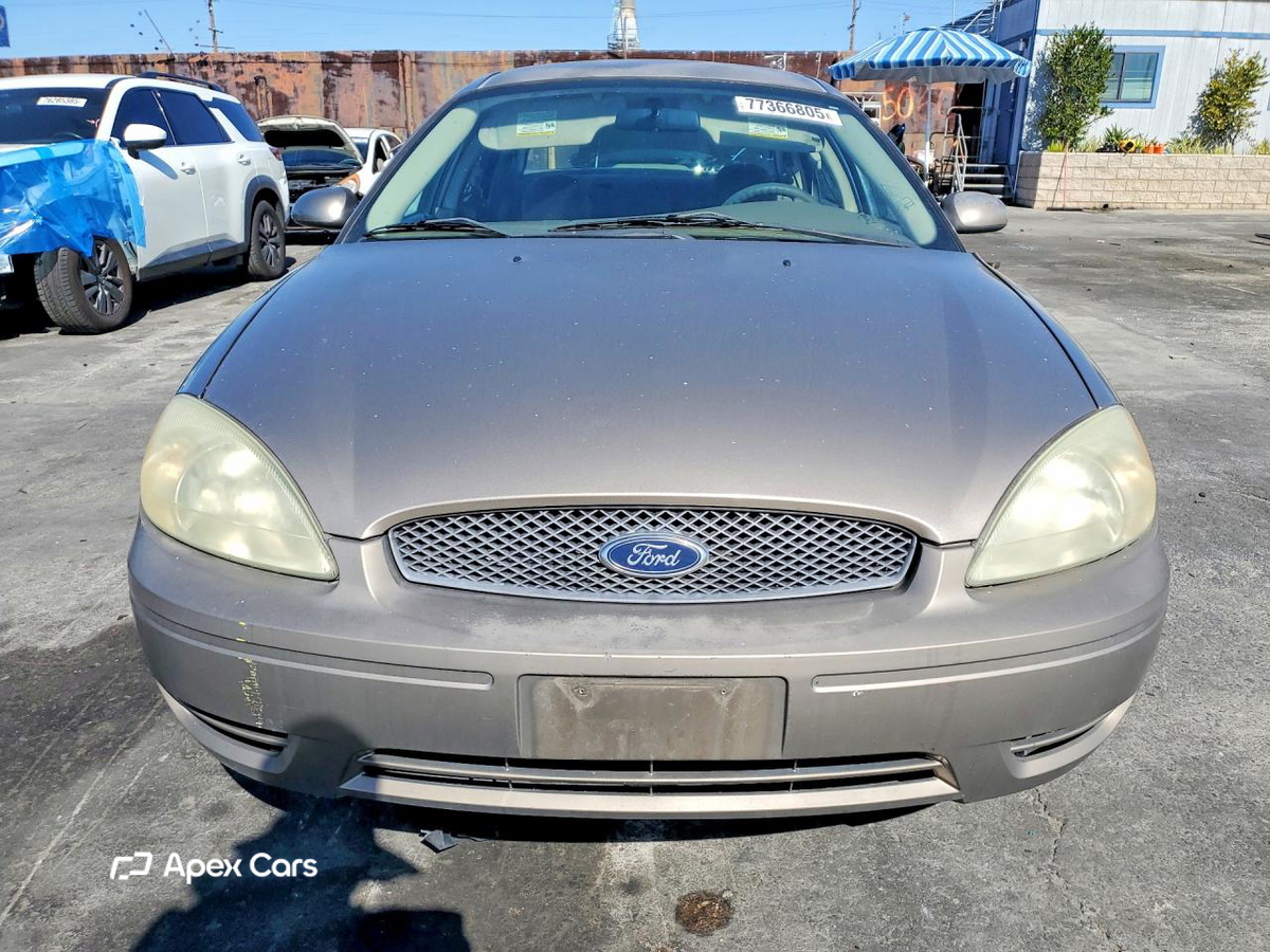 Ford Taurus 2004