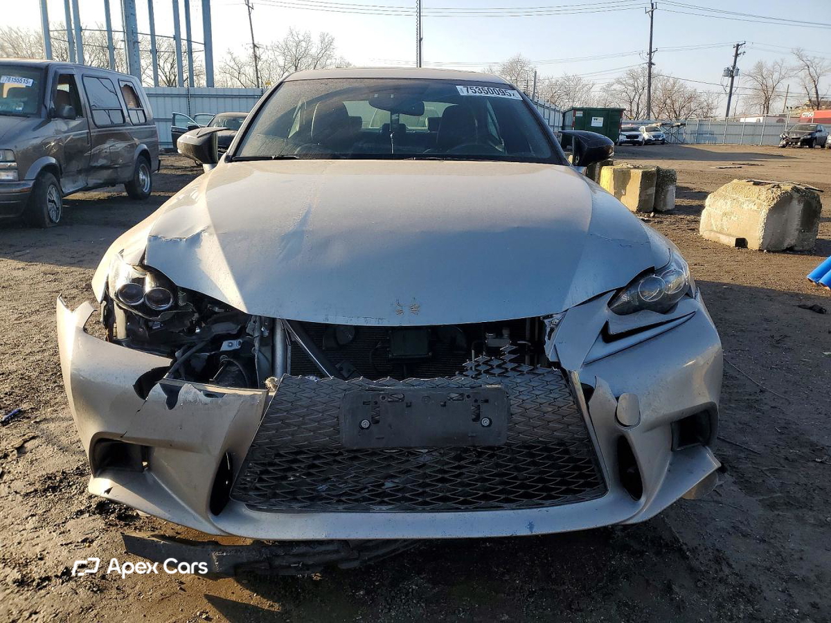 Lexus IS 2016