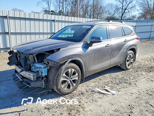 Toyota Highlander 2021 - Image 1 of 13