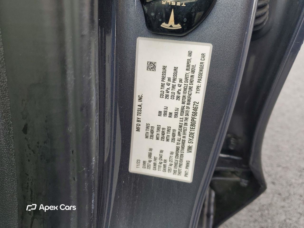 Tesla Model 3 2023