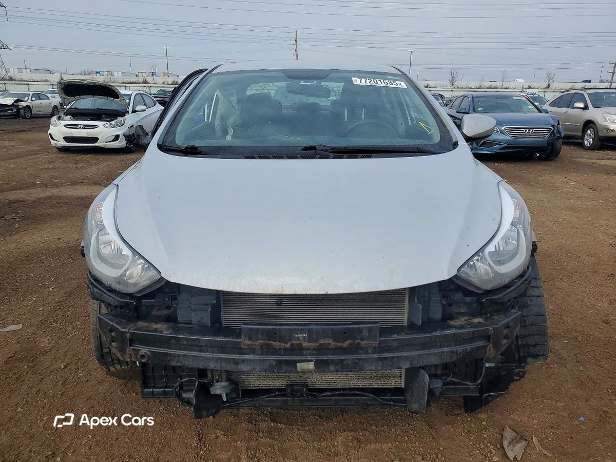Hyundai Elantra 2016