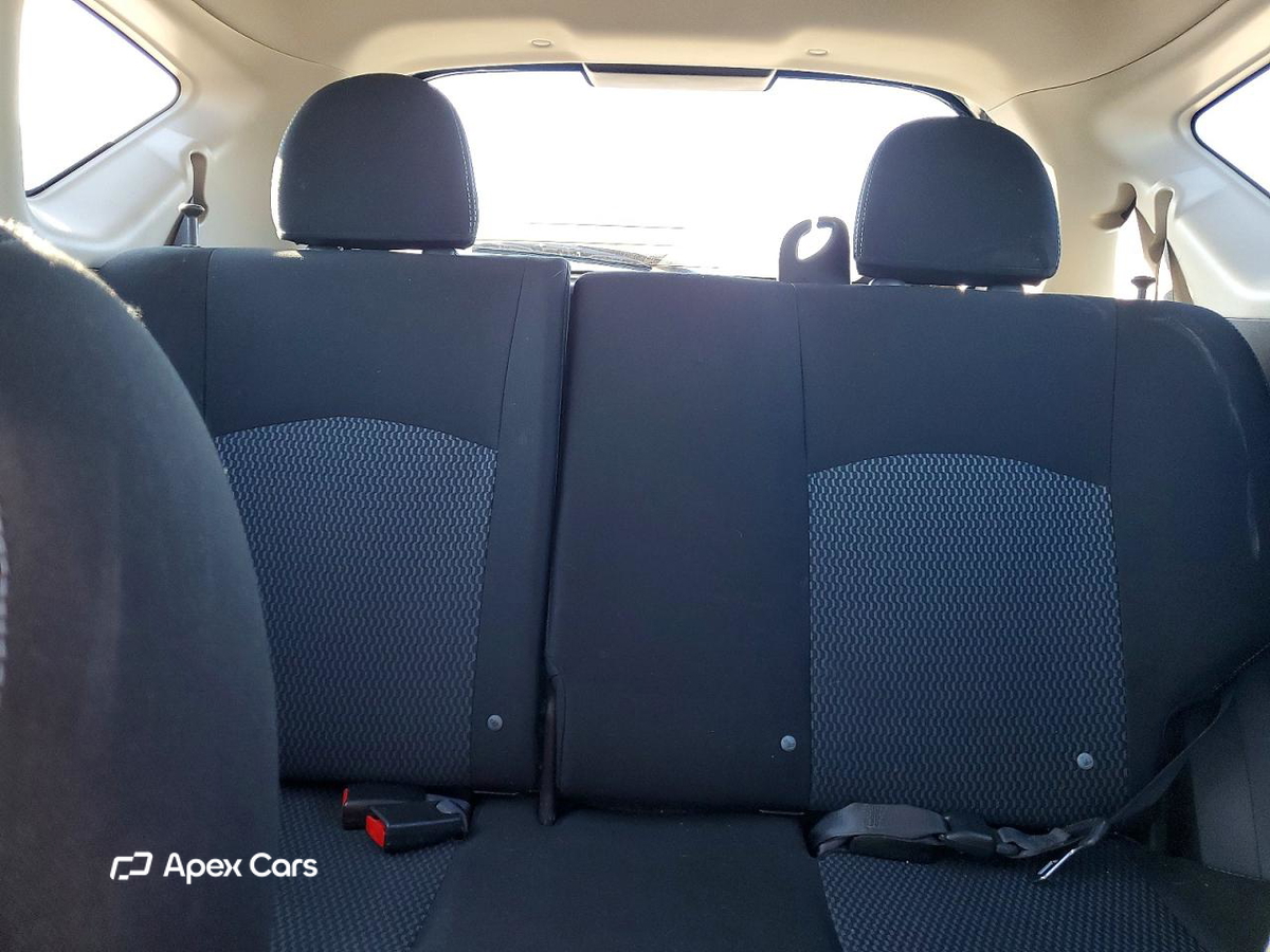 Nissan Versa 2015