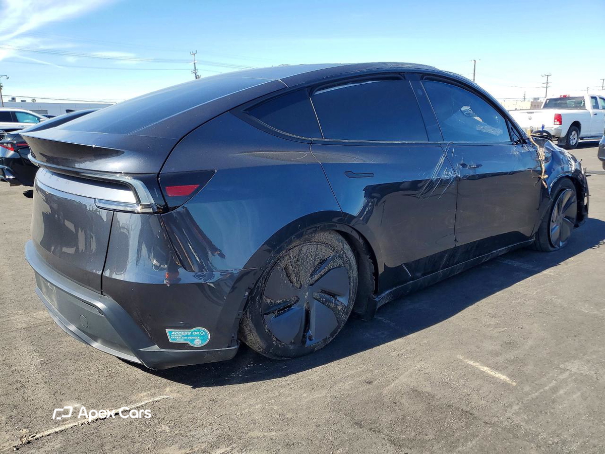Tesla Model Y 2026