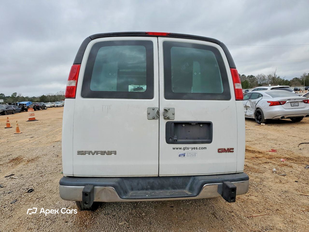 GMC Savana 2019