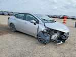 Nissan Versa 2021