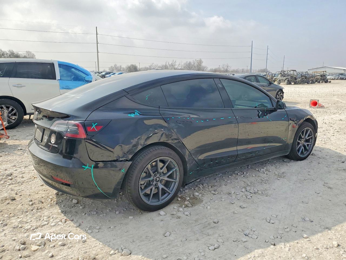 Tesla Model 3 2022