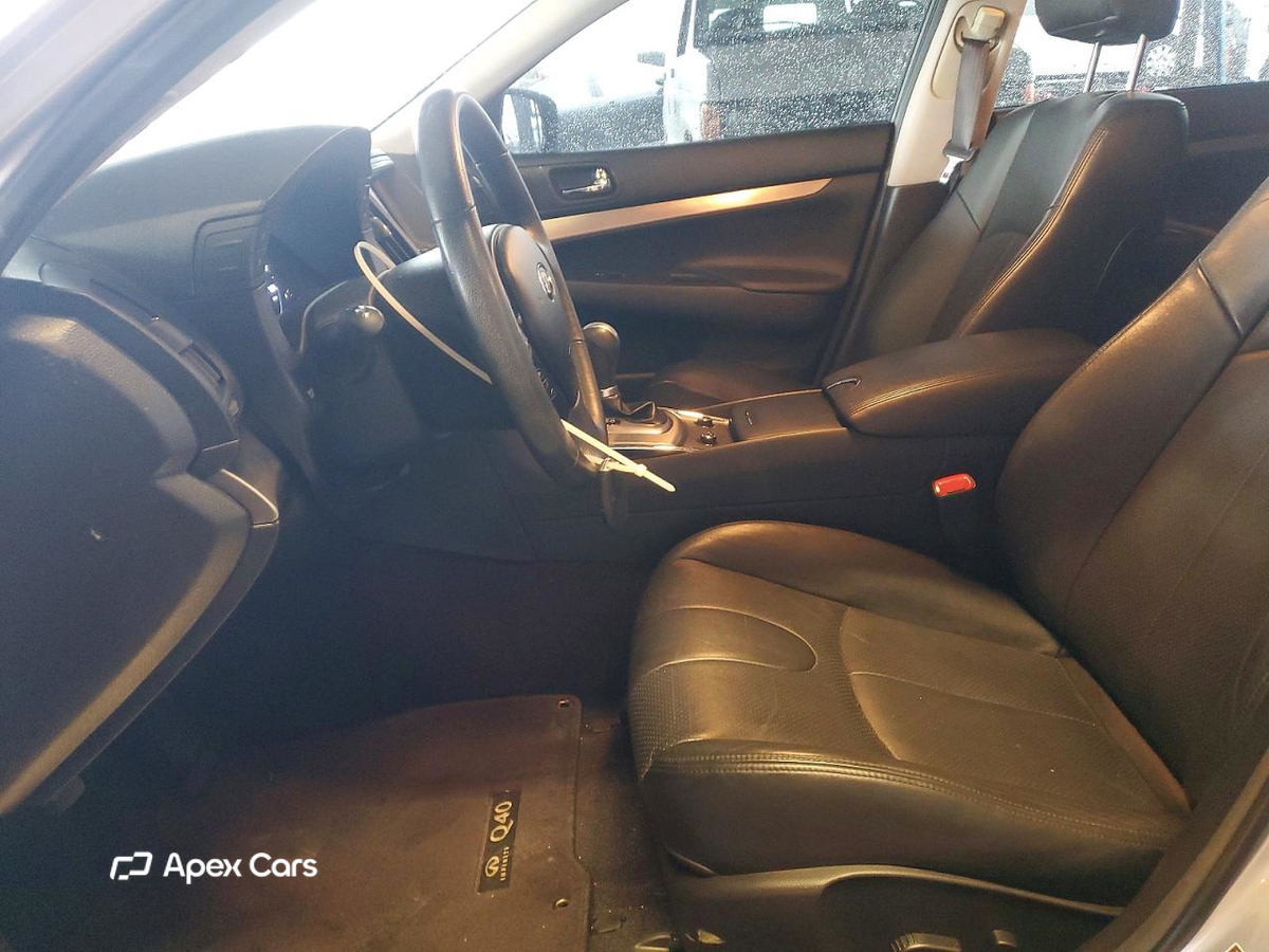 Infiniti Q40 2015