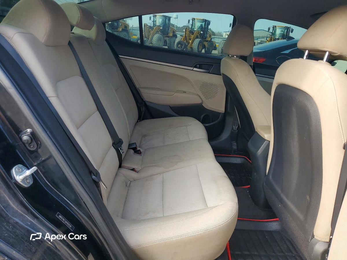 Hyundai Elantra 2018