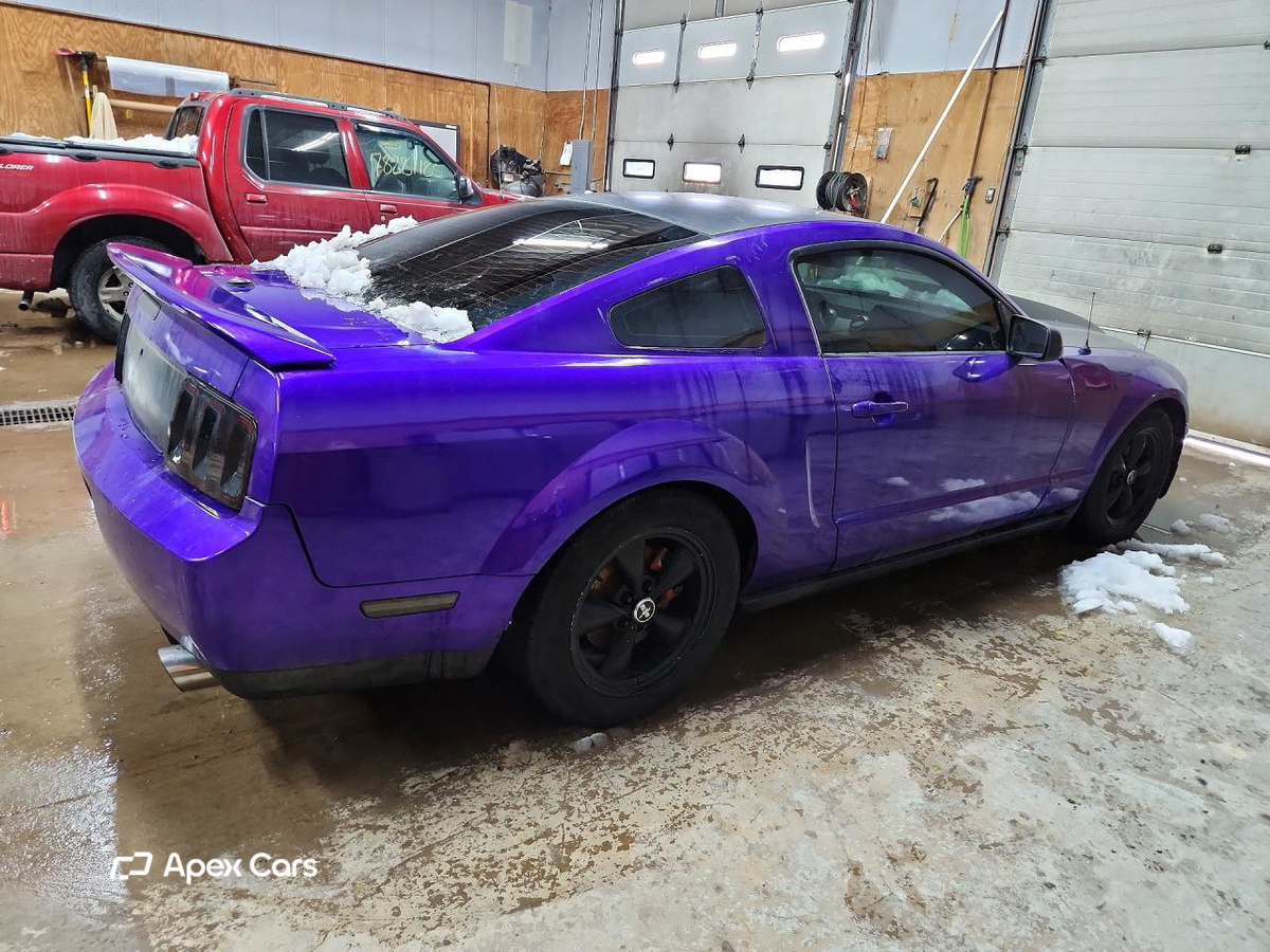 Ford Mustang 2007