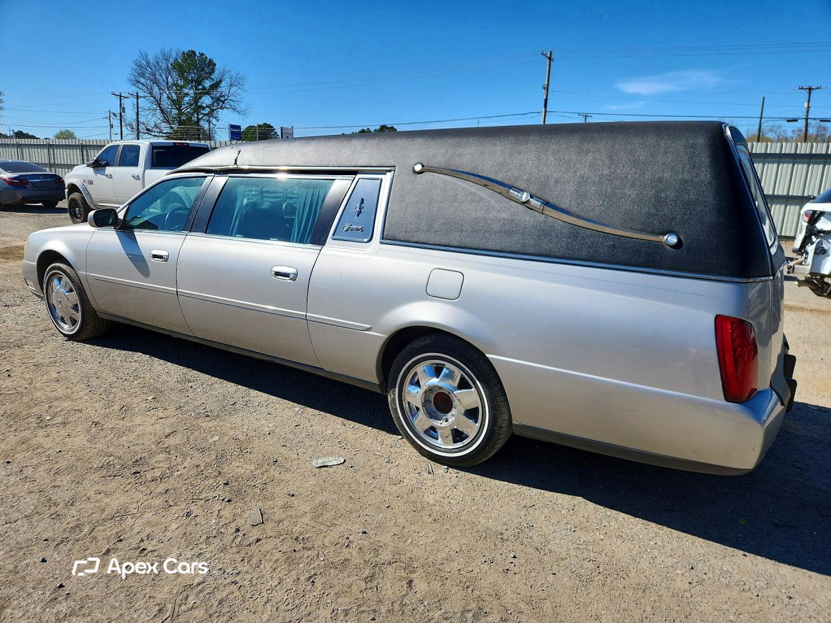 Cadillac  2005