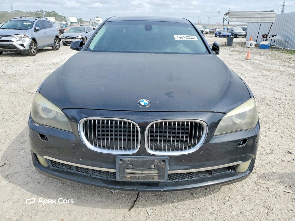 BMW Series 7 2010