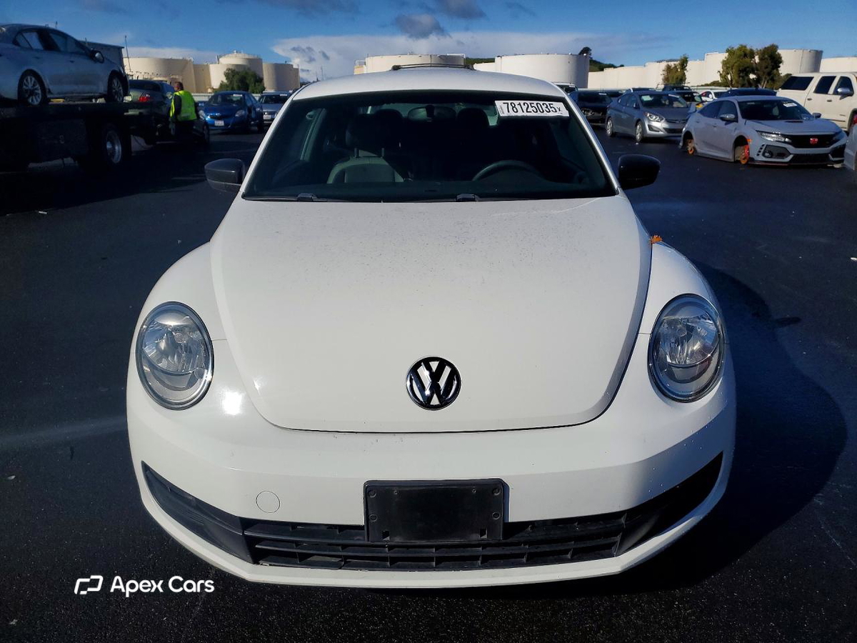 Volkswagen Beetle 2015