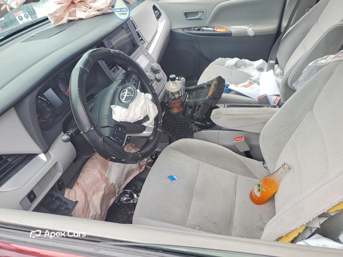 Toyota Sienna 2015