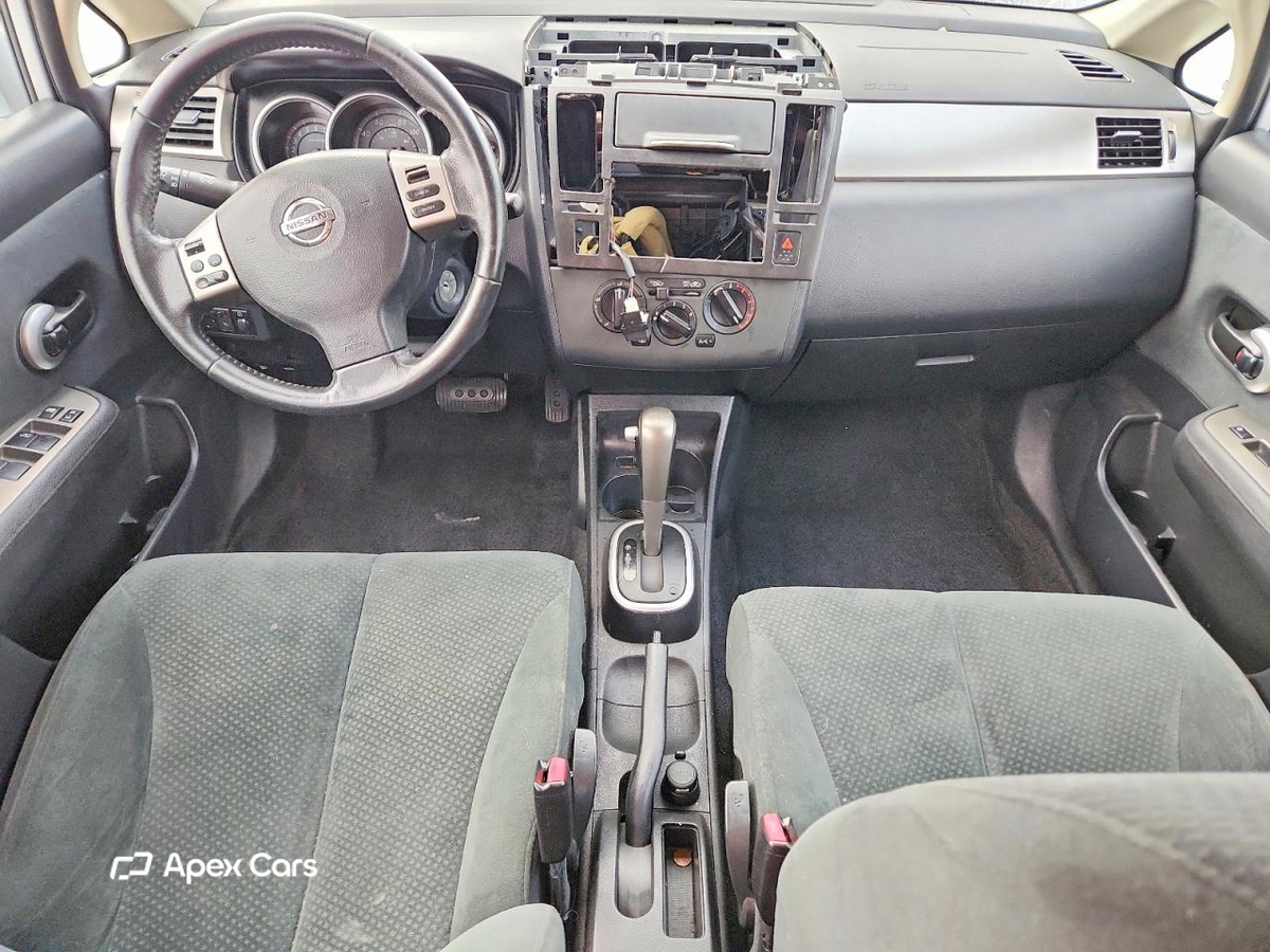 Nissan Versa 2012